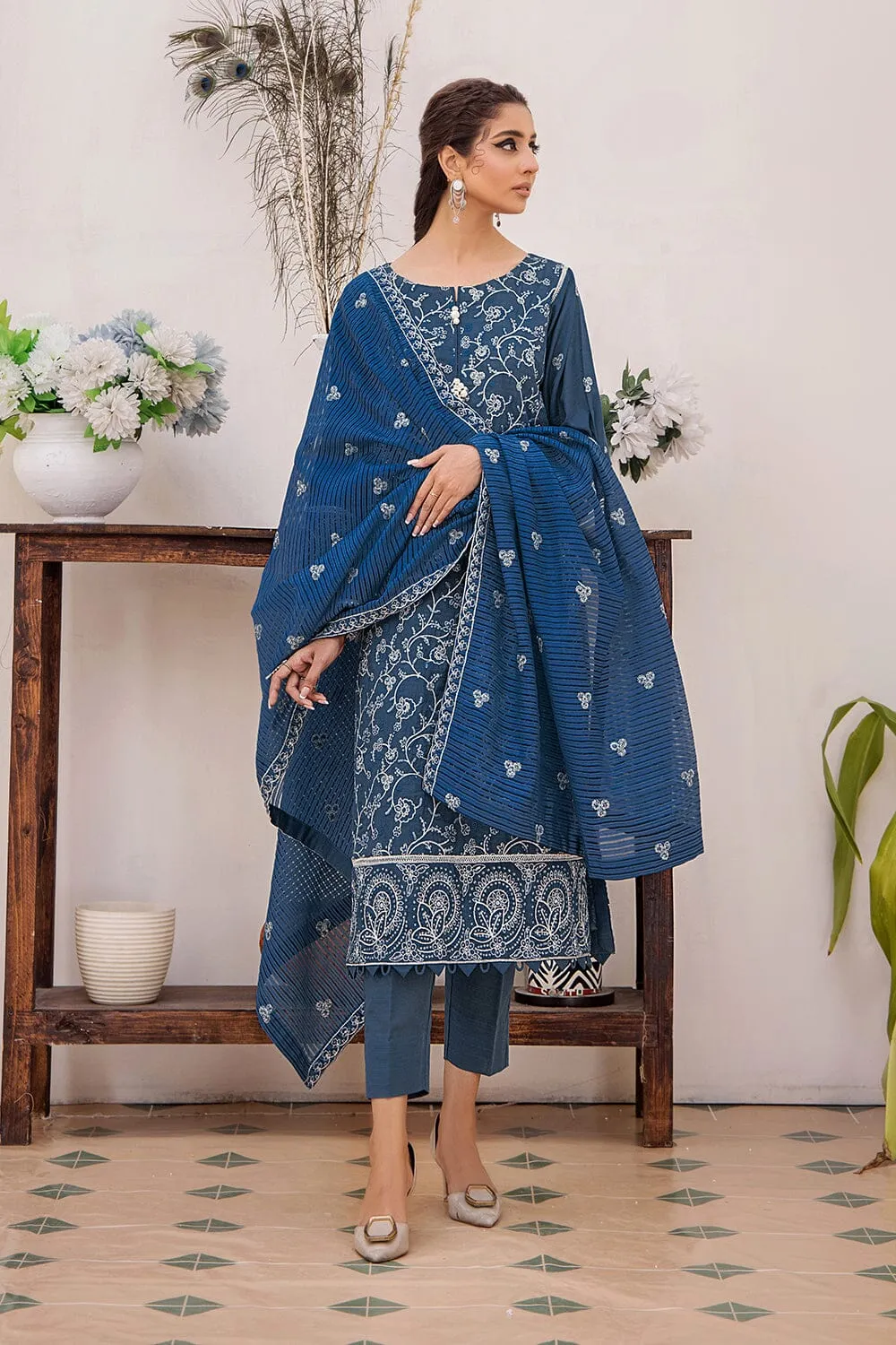 3 Pcs Unstitched Emb Khaddar Suit KKE-1615