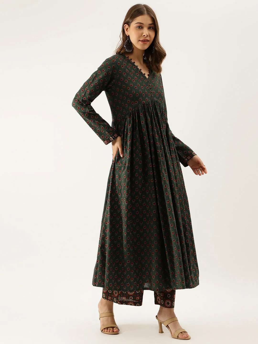Women Green Floral Print Cotton Kurta set with Dupatta